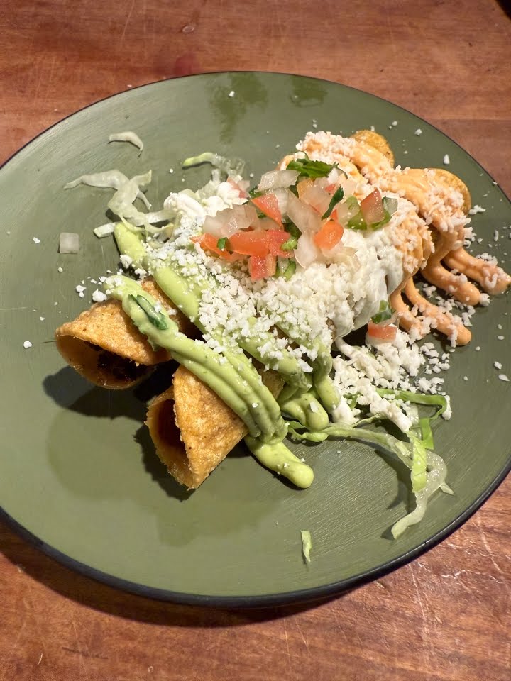 Mexi Stone Street by null