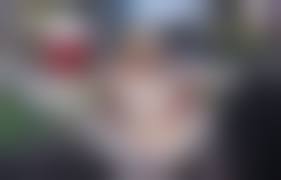 pussy spread public| / X