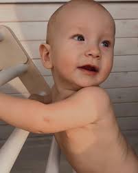 голые маленькие дети|