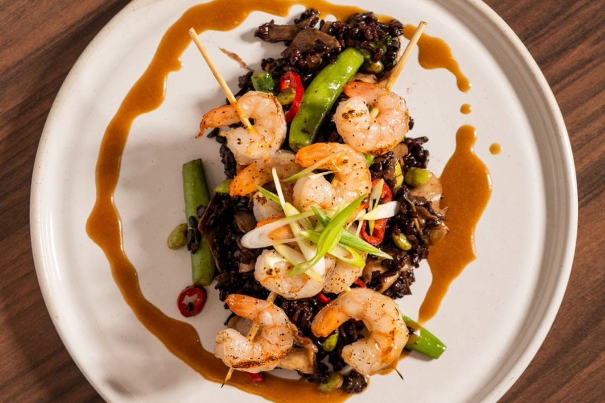 True Food Kitchen by null