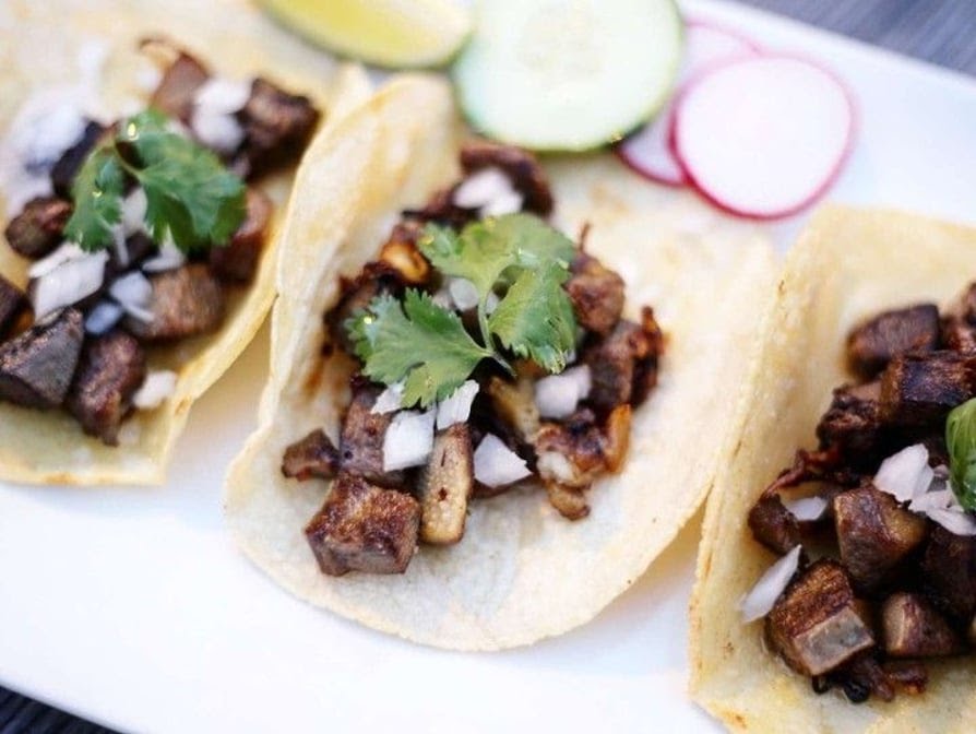 Taqueria Habanero Food Truck by null