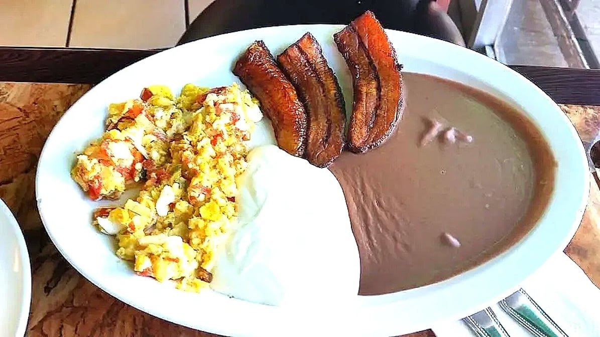 Antojitos las gemelas by null