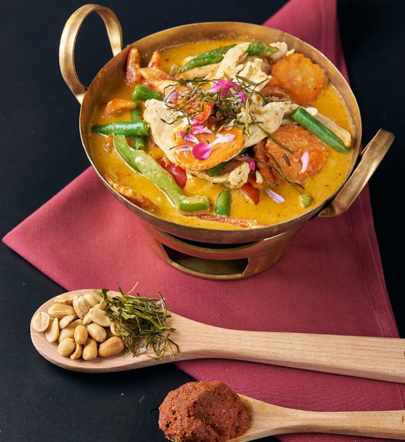 Signature Thai Cuisine by null