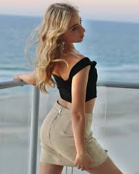 sienna mia|sisi_siennamia_official | NATURAL Curlssss | Instagram