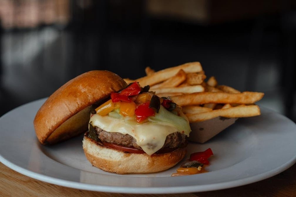 Howell's Kitchen and Bar by null