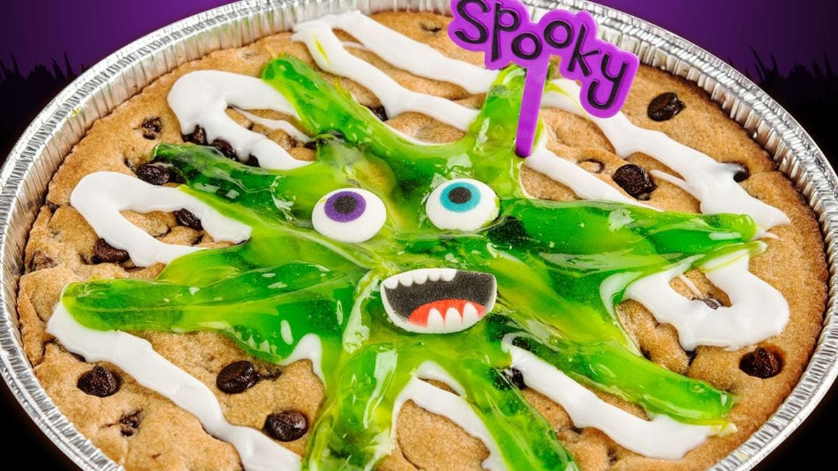 Chuck E. Cheese by null