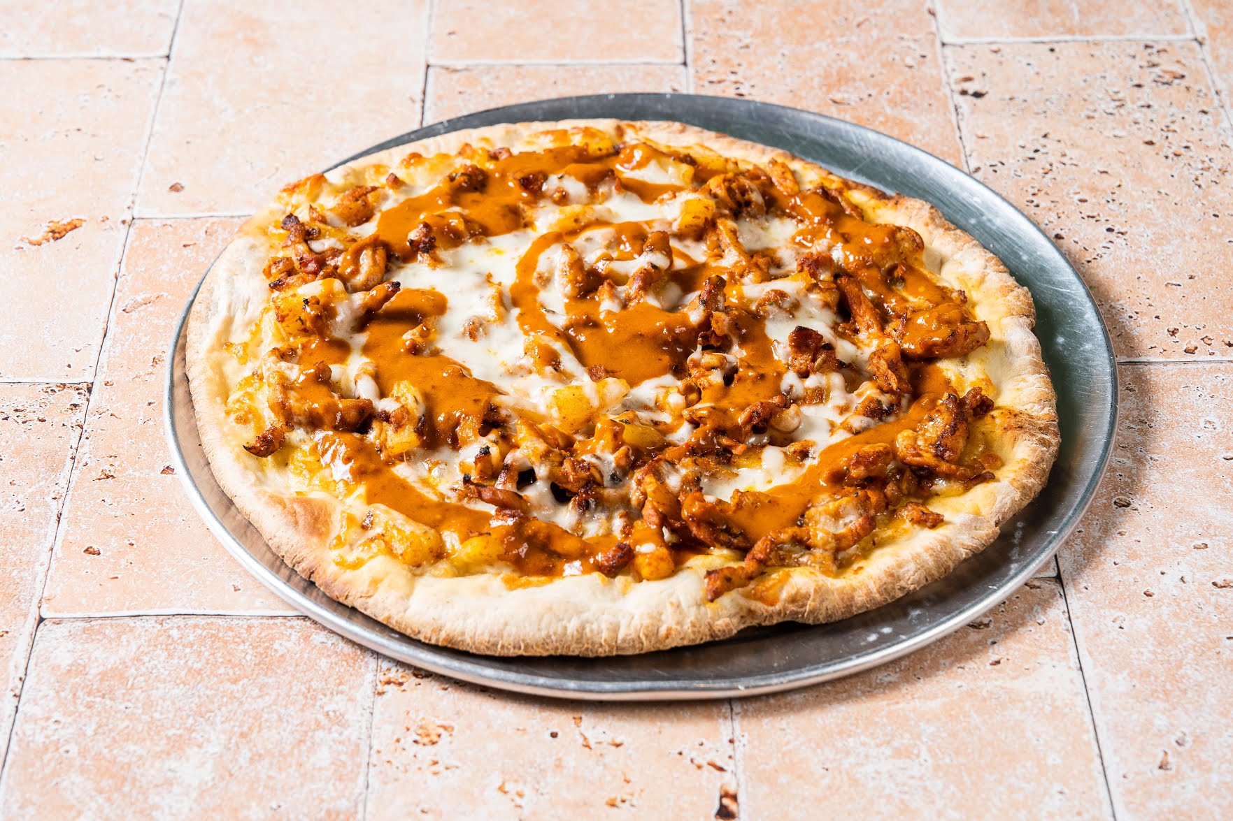 Lola's Pizzeria by null