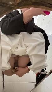 Chinese girls go to toilet jpg x Chinese voyeur toilet