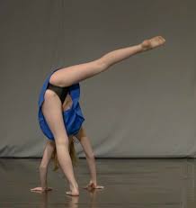 dance cameltoe|asian dancing camel toe in tight yoga pants - XVIDEOS.COM