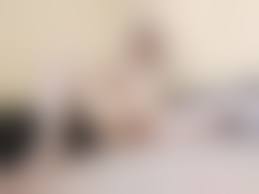 Russian　model　pussy|Russian model girl makes a porn scene