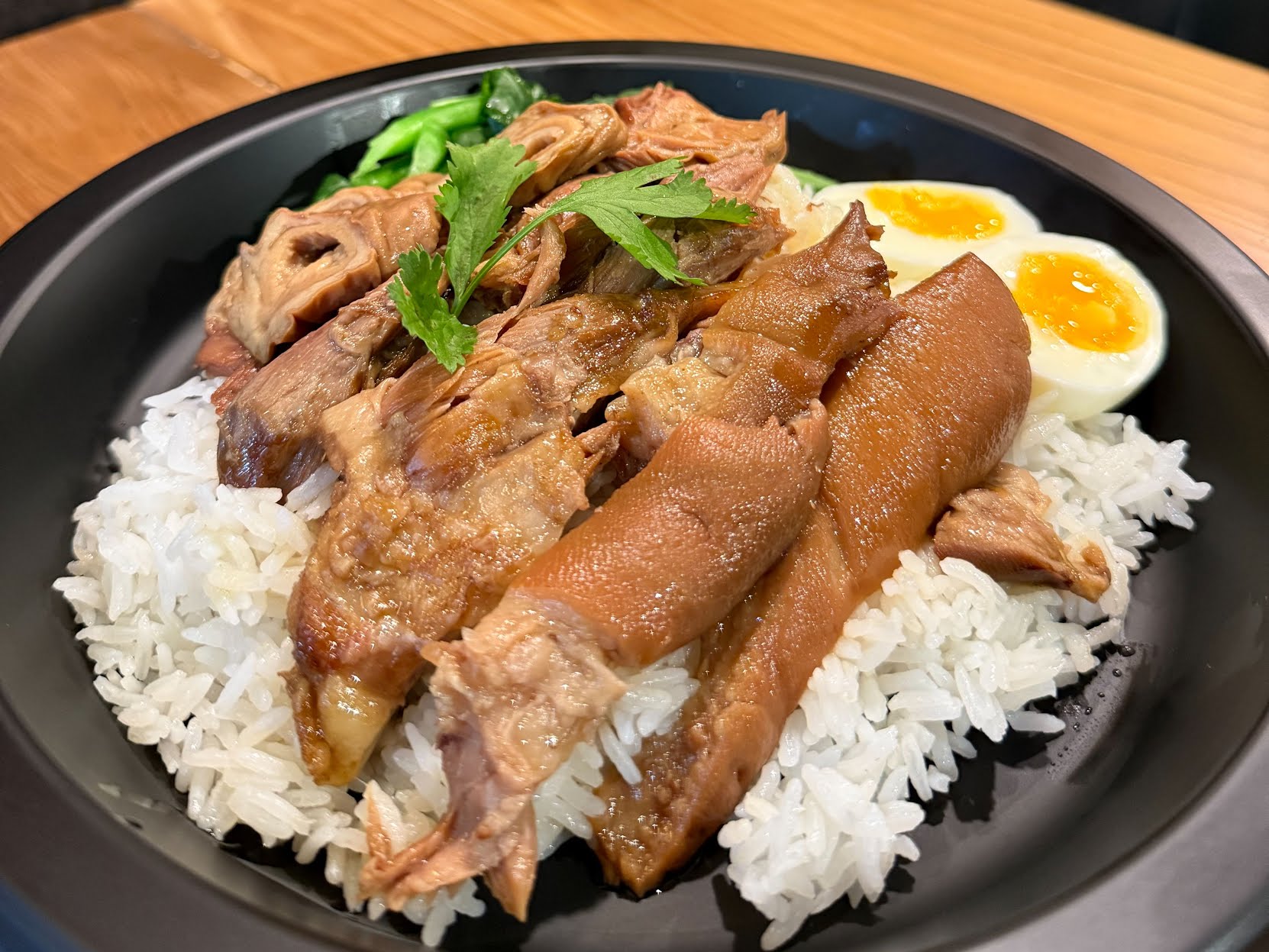 J&T Thai Street Food by null