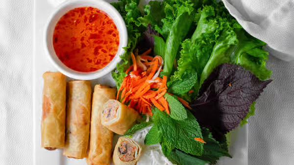 Banh Mi & Che Cali by null