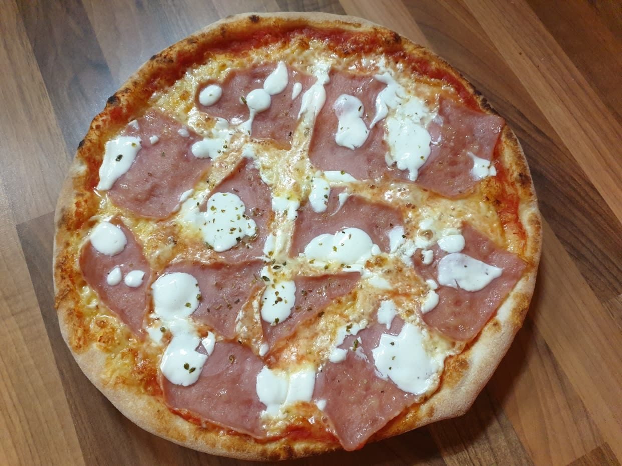 Pizzeria Gušt by null