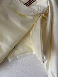 cream 制服　特大|コスプレ用衣装の制服、セーラー服 サイズ特大白三本線のセーラー服（クリーム色、オフホワイト裏地付、未使用品）(学生服)｜売買されたオークション情報、Yahoo!オークション(旧ヤフオク!)  の商品情報をアーカイブ公開 - オークファン（aucfan.com）