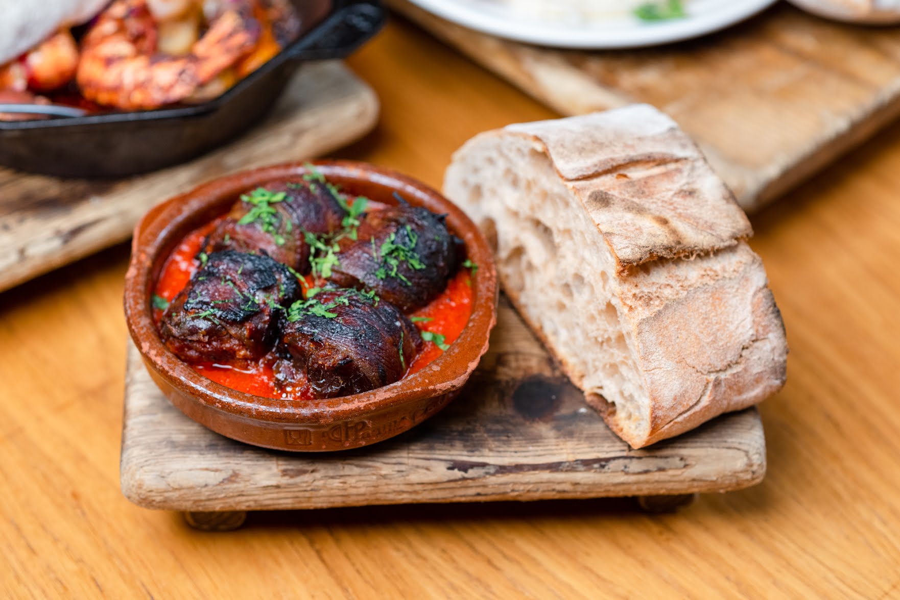 avec River North by null