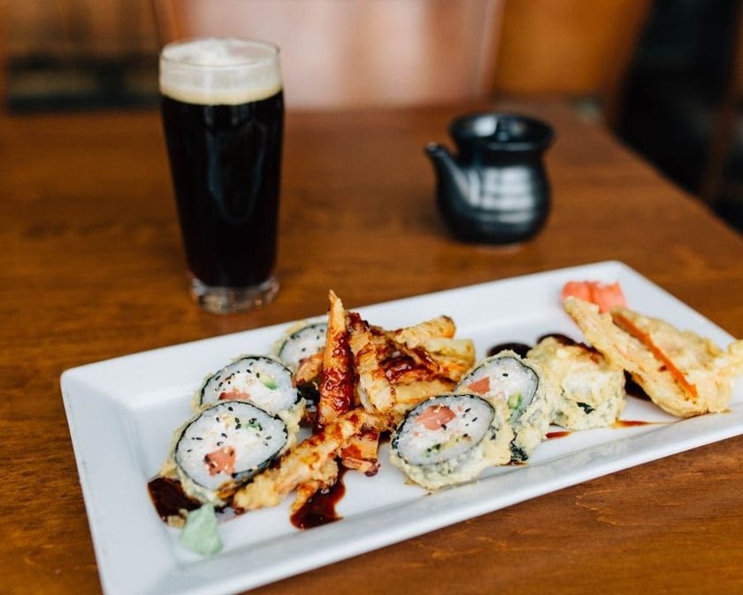 Maru Sushi & Grill by null