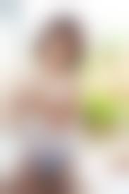 美乳おっぱい丸出し|釣鐘型の究極美乳！ツンと上向いたおっぱい画像36枚 | エロログZ