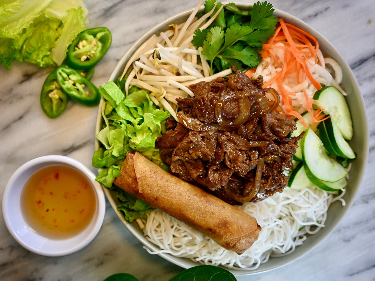 Lotus Banh Mi - Loop by null