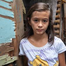 Philippine child prostitution |A Breath of Hope for Street Children in the Philippines | AFD - Agence  Française de Développement