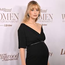 Jennifer lawrence calls nude photo jpg x Jennifer lawrence sex tape