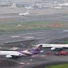 旅客機同士が接触か、負傷者なし 羽田空港