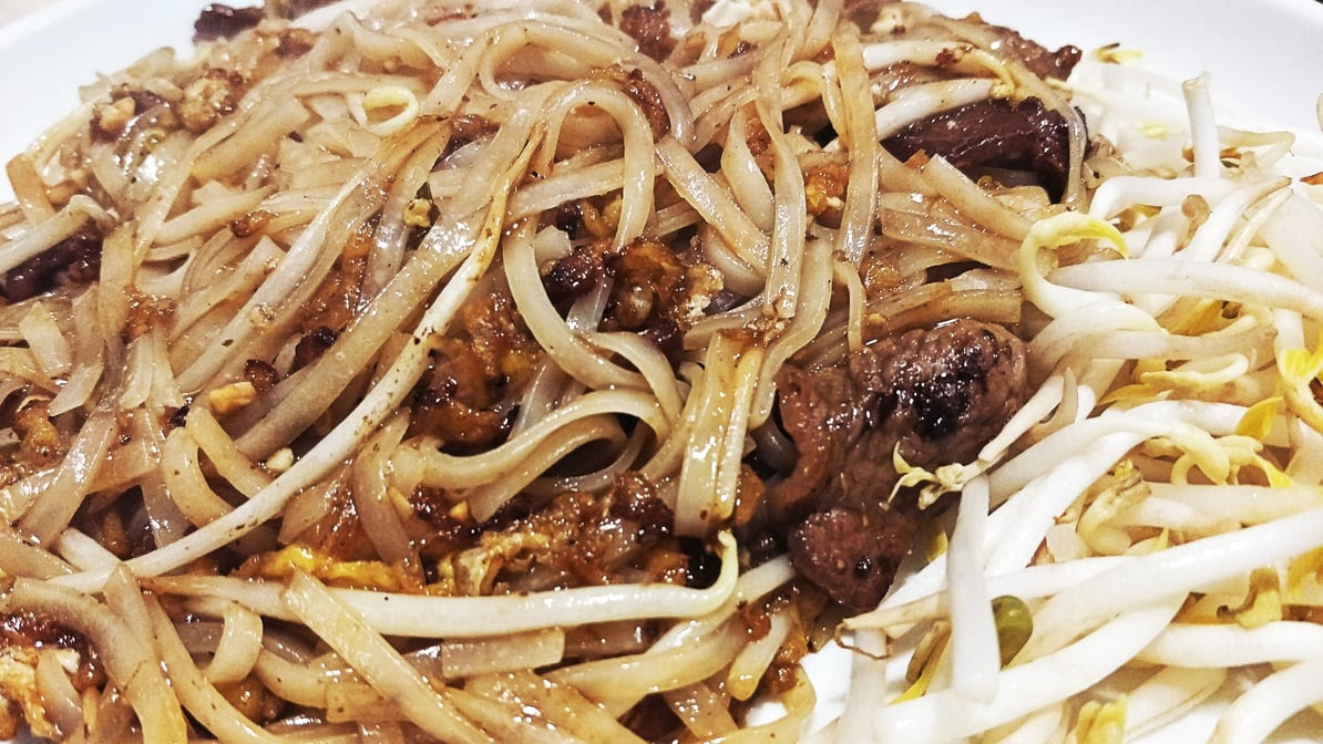 Madam Mam's Thai Cuisine, South at Brodie LN by null