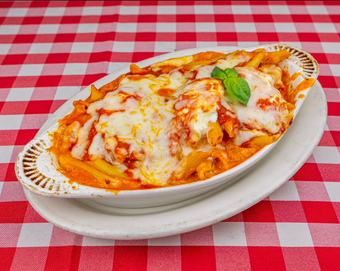 La Famiglia Pizza & Pasta by null