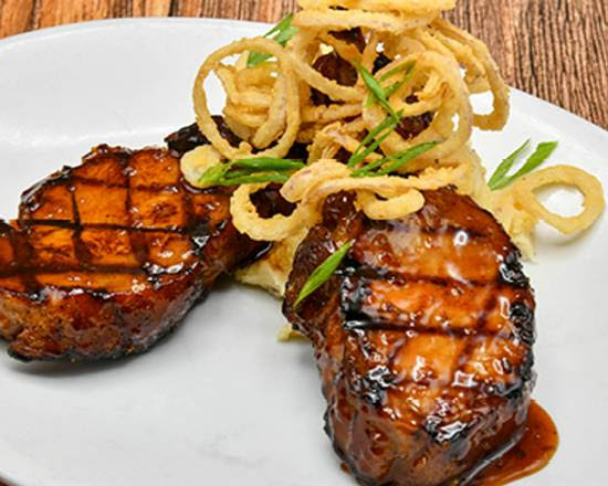 Brick House Tavern + Tap by null