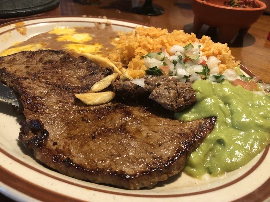 Ray's Tepeyac by null