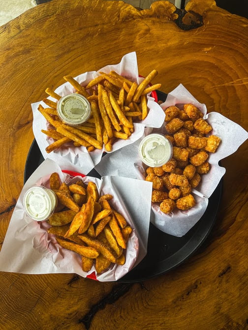 Southpaws Pizza and Sports Bar by null