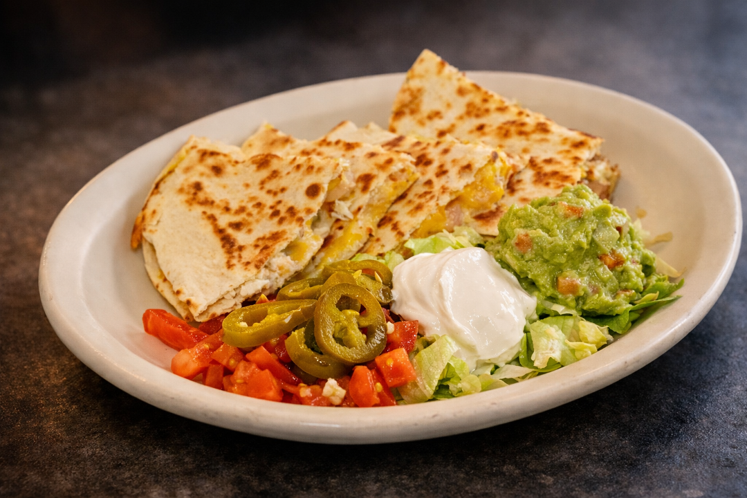 Lauriol Plaza by null