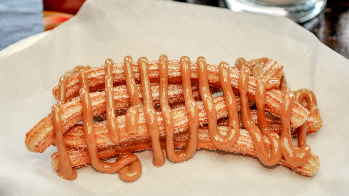 Churros Calientes by null