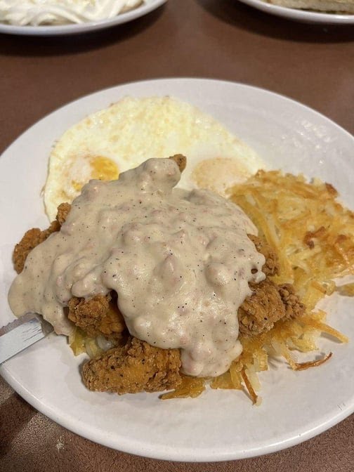 The Cracked Egg by null