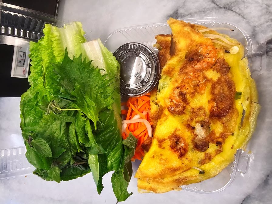 Nissi Bánh mi by null