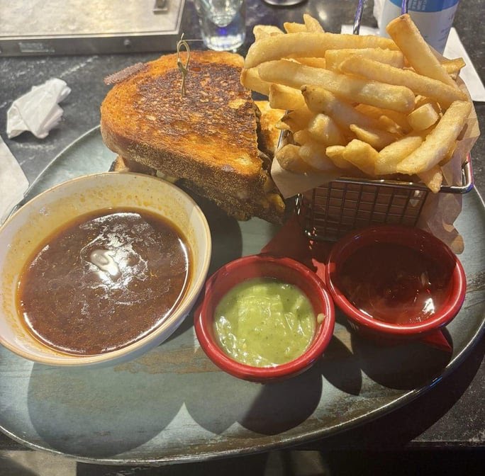 Rewind Diner by null