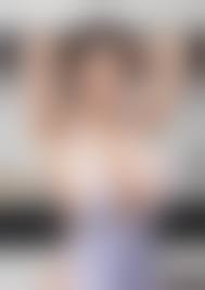 熟女 巨乳|Amazon | （241009 (29) ポスター AI美魔女 熟女 巨乳 美女 かわいい グラマー ぽっちゃり 光沢ゴールド写真用紙 AIアート  | アイドル・芸能人グッズ 通販