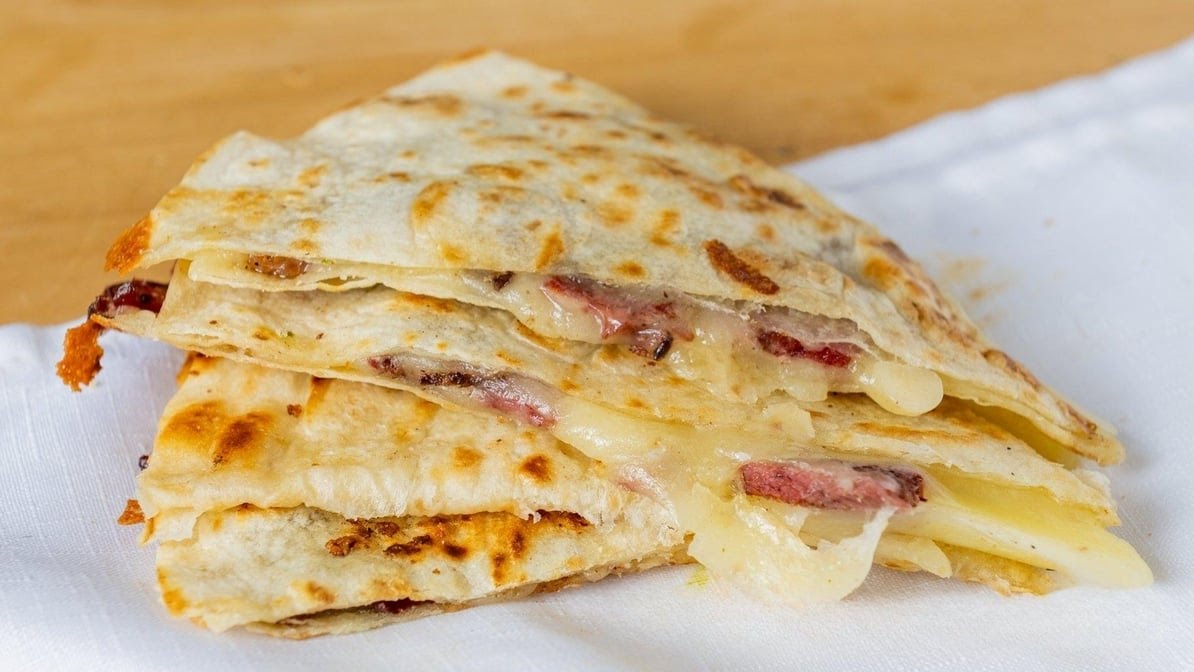 Plomo Quesadillas: Henderson Ave by null
