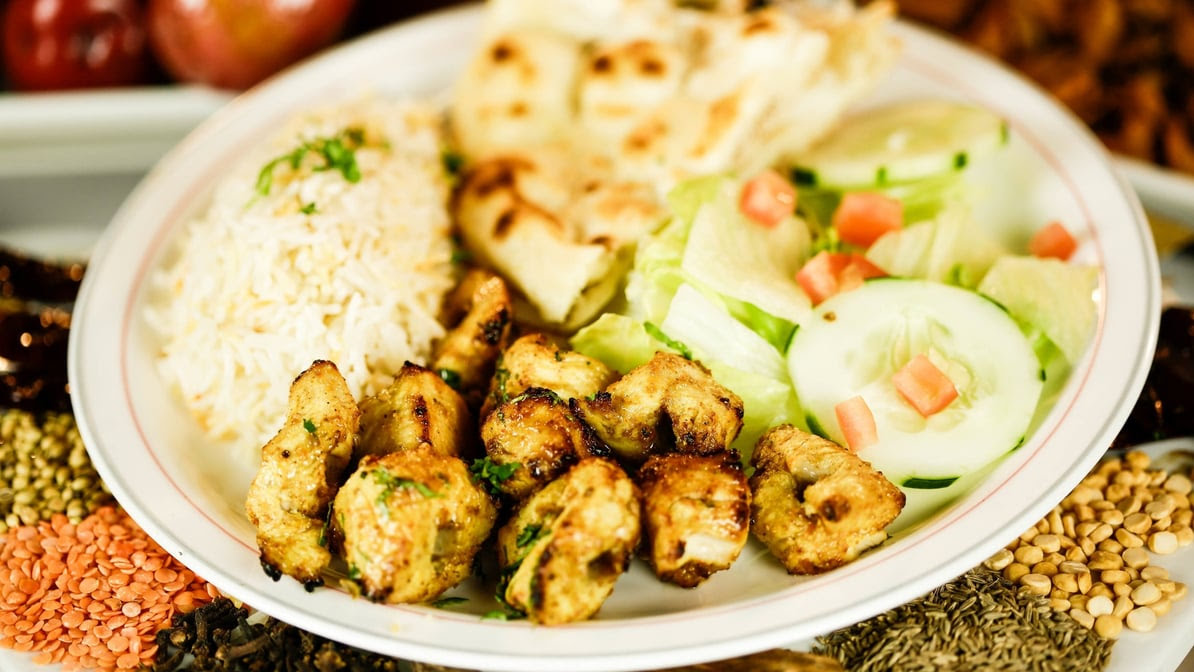 Naan -N- Curry Renton by null