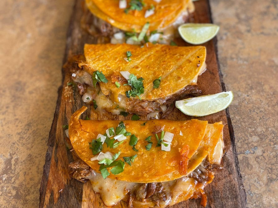 Tacos Y Mas by null