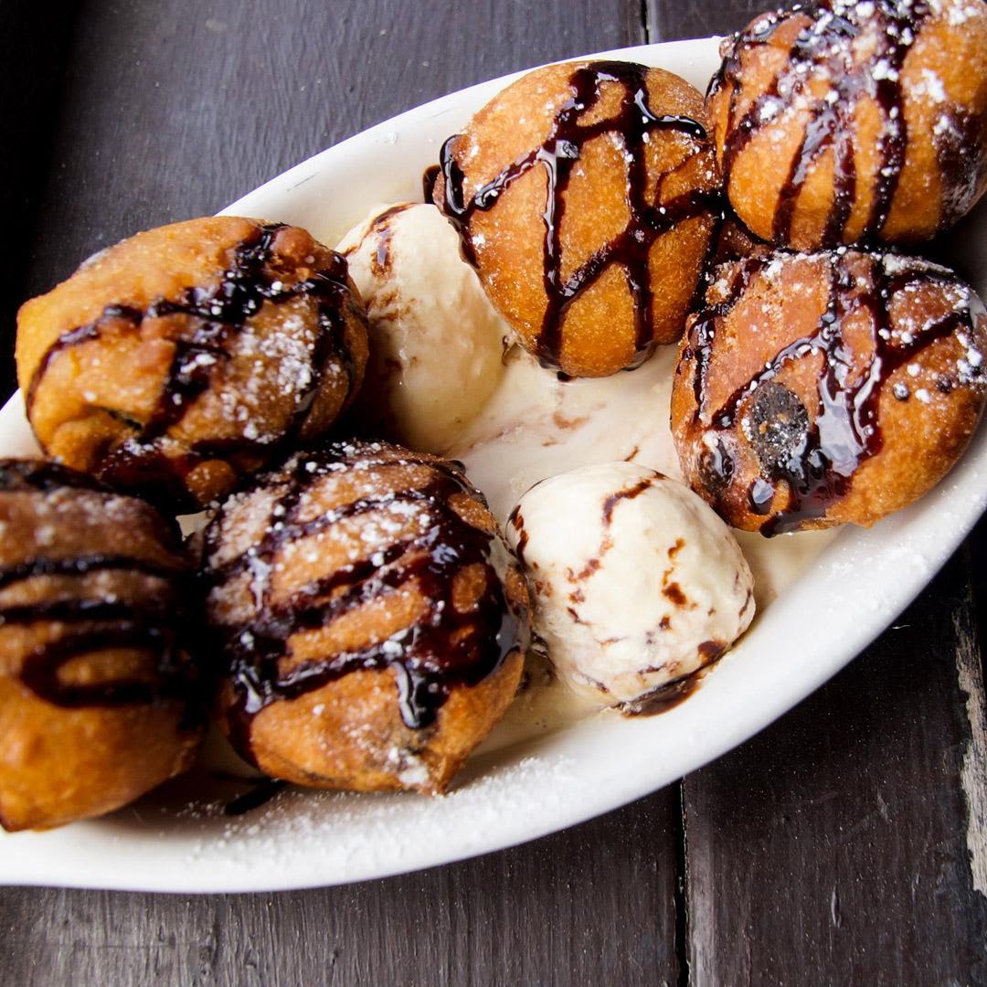 Christian's Tailgate Bar & Grill by null