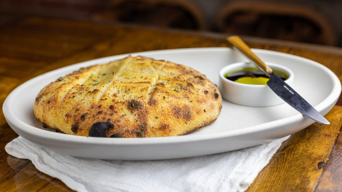 Falora Pizza by null