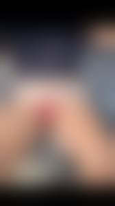 누드 보지 도끼|누드 몸을 둘러보는 동안 알몸으로 누워있는 여자 | xHamster