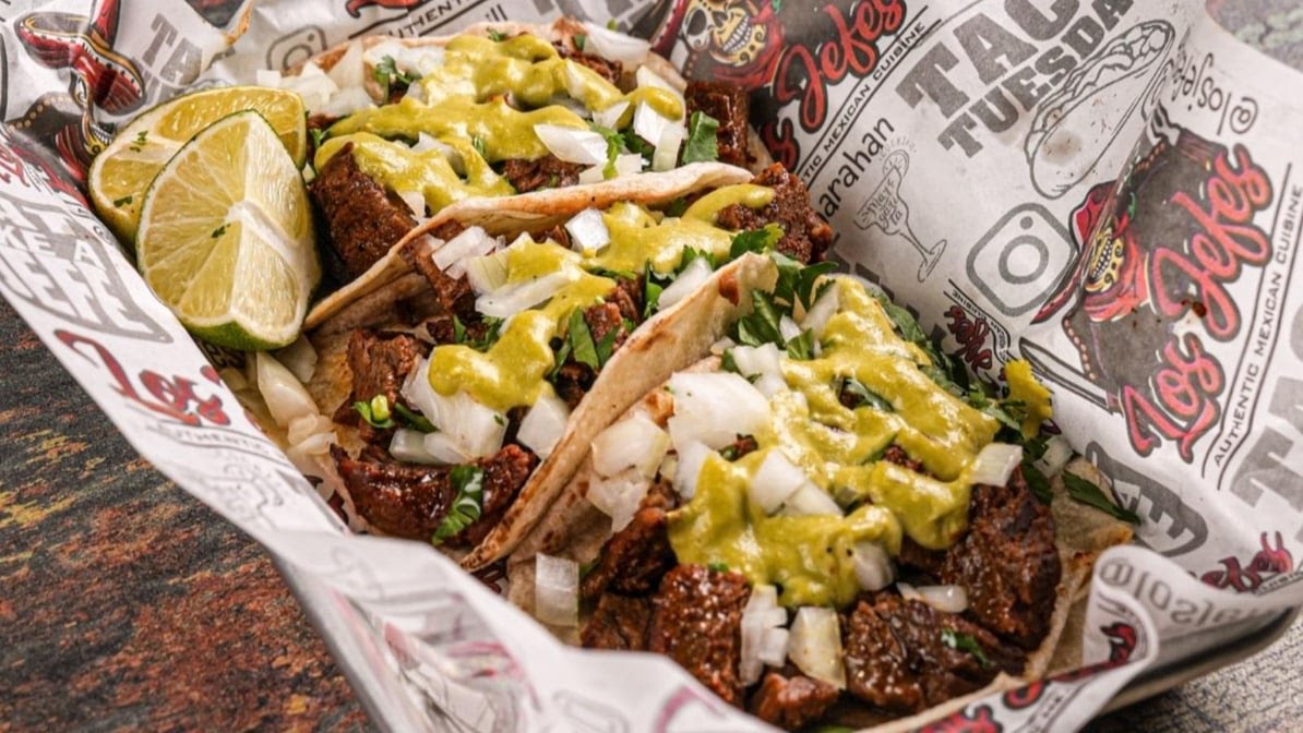 Los Jefes Grill by null