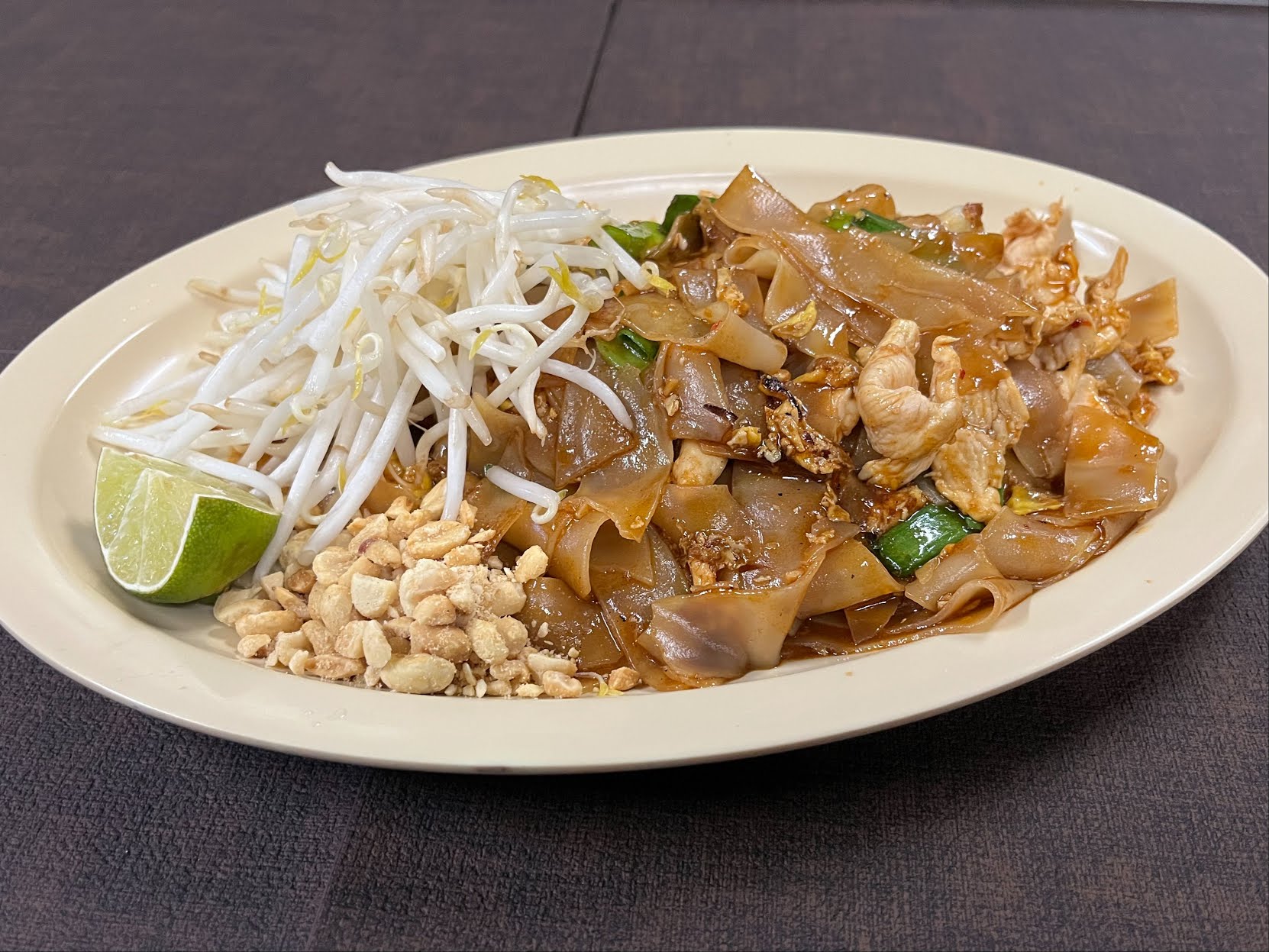 Drunken Noodle by null