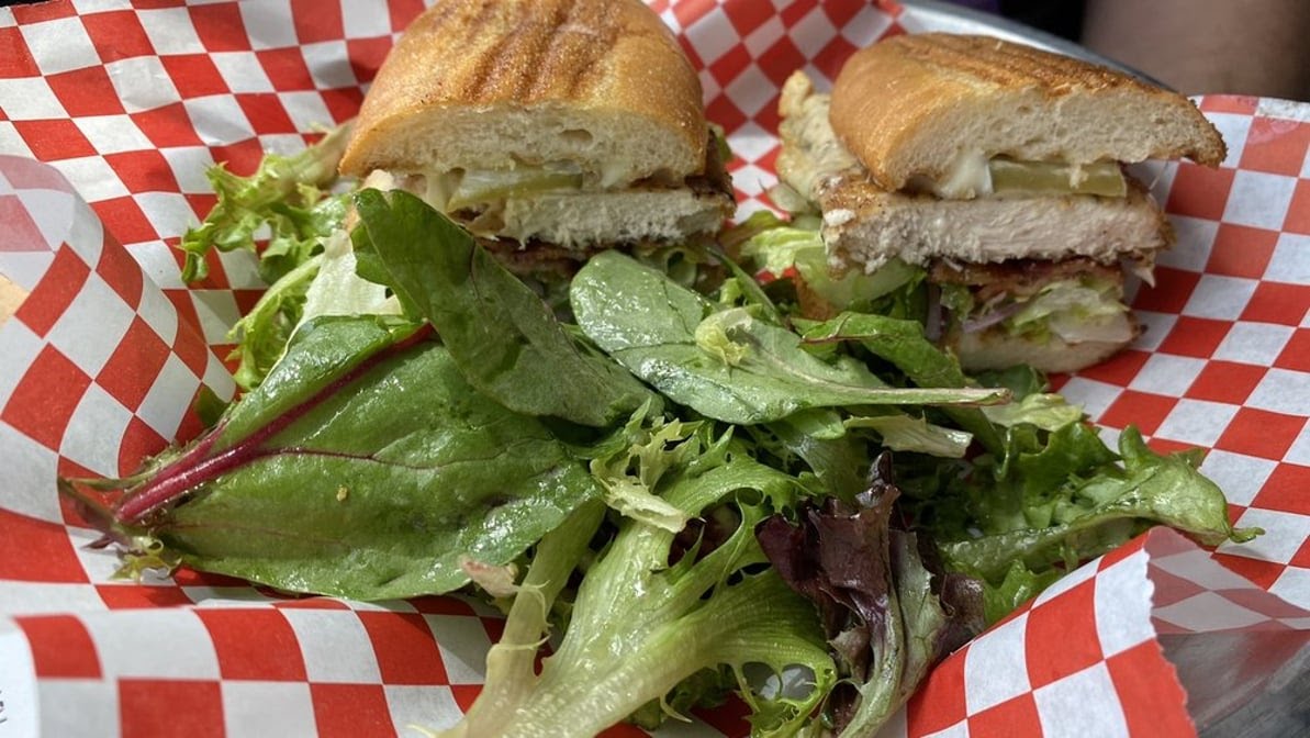 Clove And Hoof by null