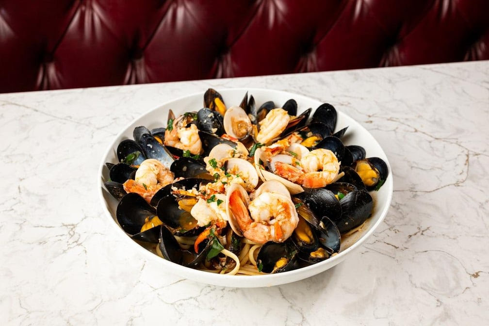 Maggiano's Little Italy by null