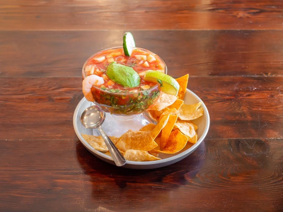 Los Reyes Restaurante Y Cantina by null