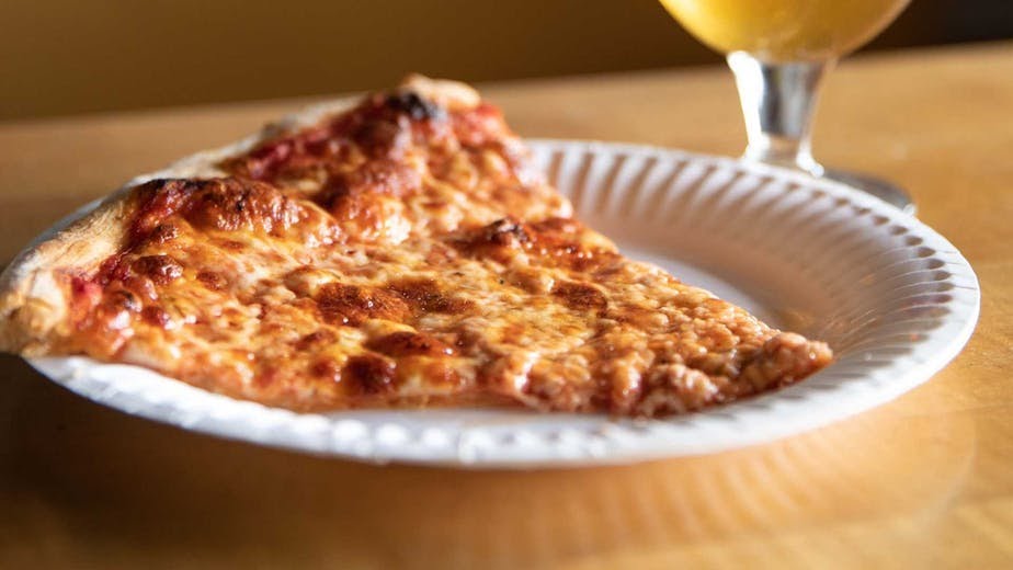 Gianni's Pizza by null