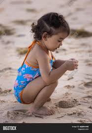 beach little garl|Cute little girl at beach during summer vacation 20056940 Stock Video at  Vecteezy