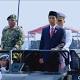 Jokowi Beri Tanda Kehormatan Pada 3 Prajurit di HUT TNI - Detikcom (Siaran Pers)